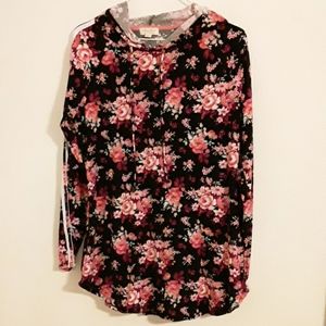 ♥️ 3/$12 Ultra Flirt top